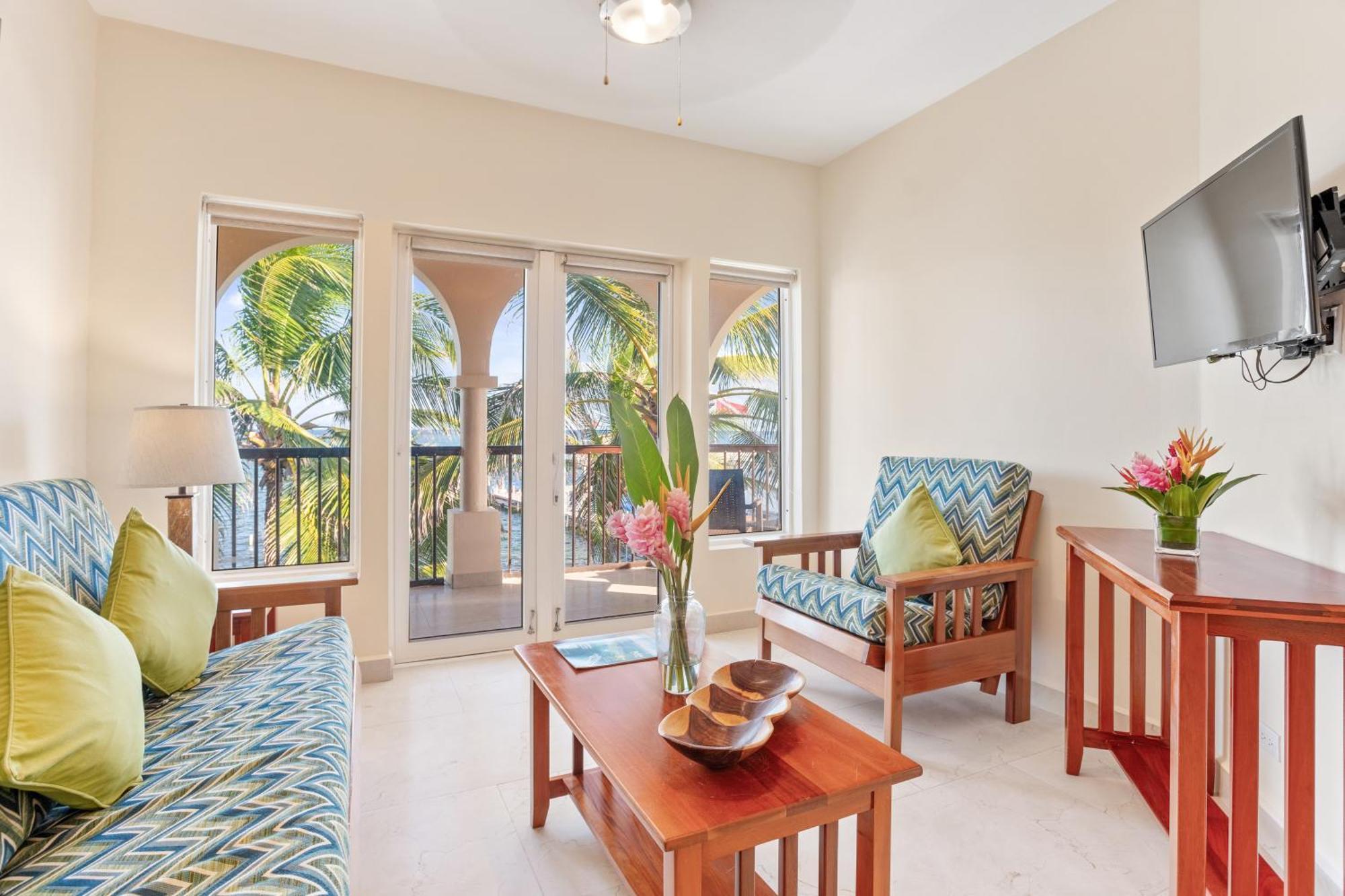 Sunbreeze Suites San Pedro  Esterno foto